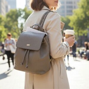 Michael Kors Junior Flap Leather Backpack Mushroom color